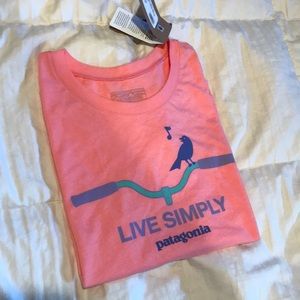 Girls Patagonia live simply t-shirt